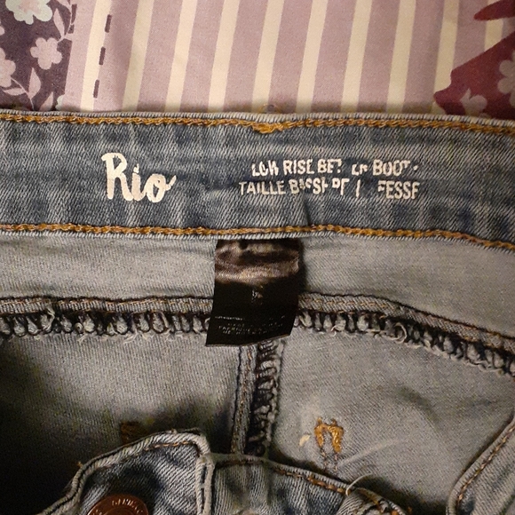 Size one blue ripped jeans - Picture 4 of 5